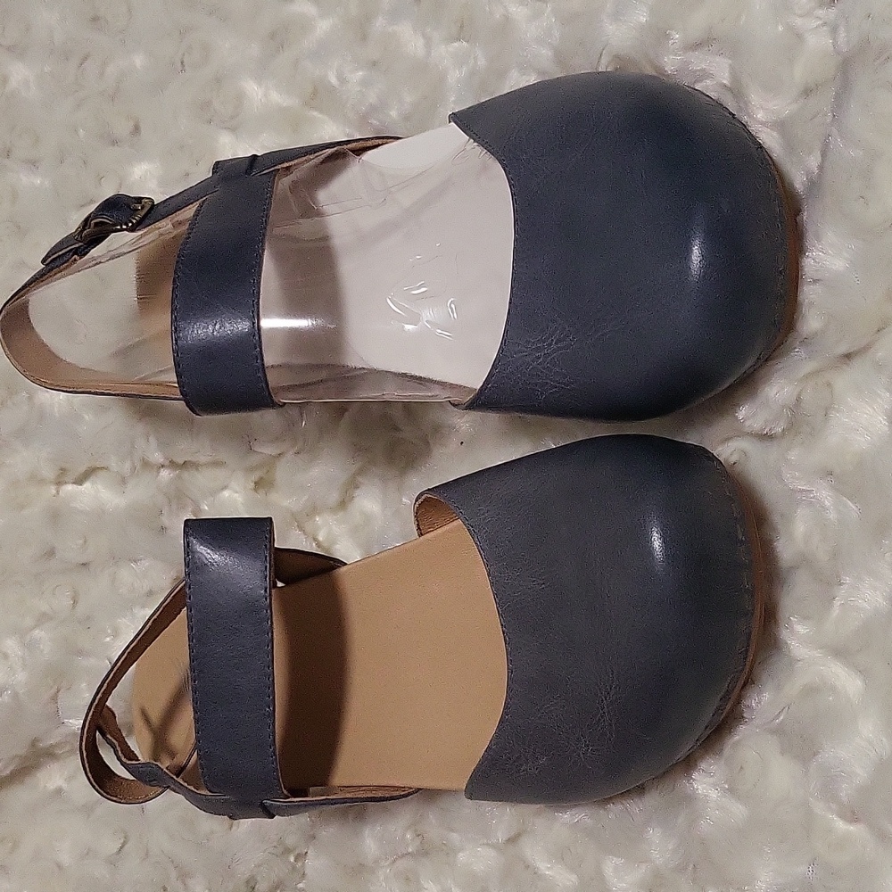 Dansko women's shoes, size 40. $50. New with box.